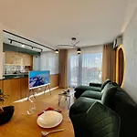 Apartment Boma